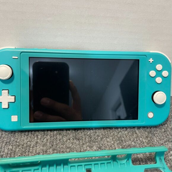 Nintendo Switch Lite 32GB Console with Shell - Turquoise - Picture 2 of 10